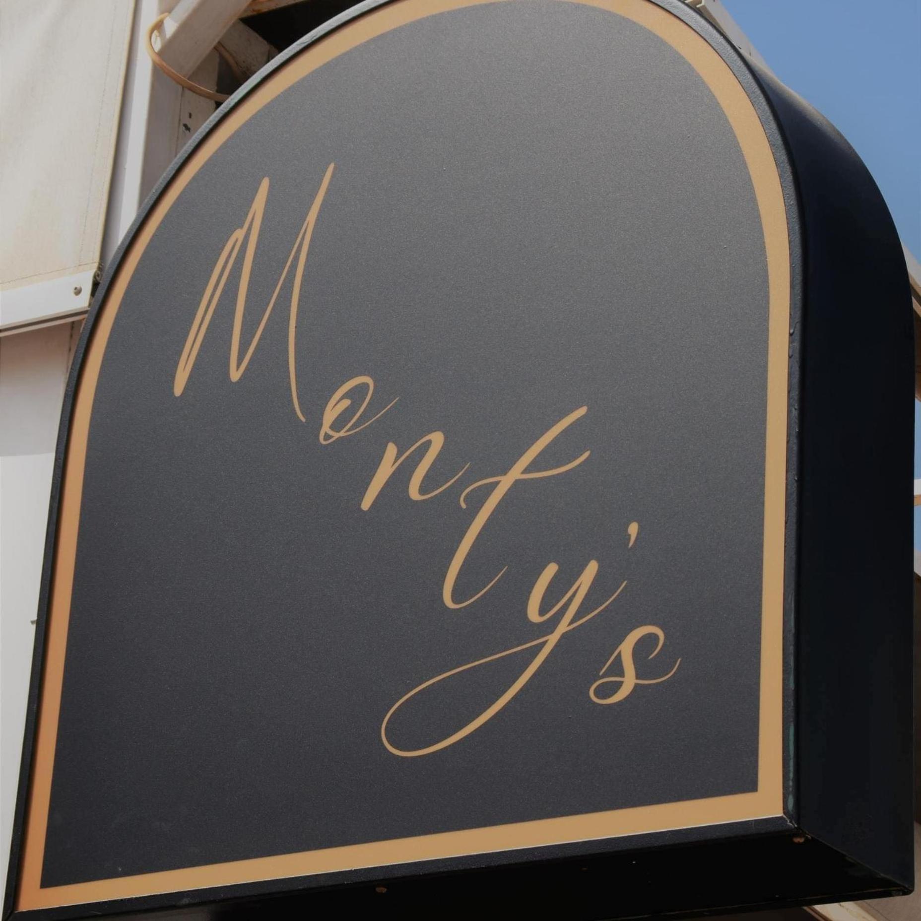 Hostal Montys Nerja Exteriör bild