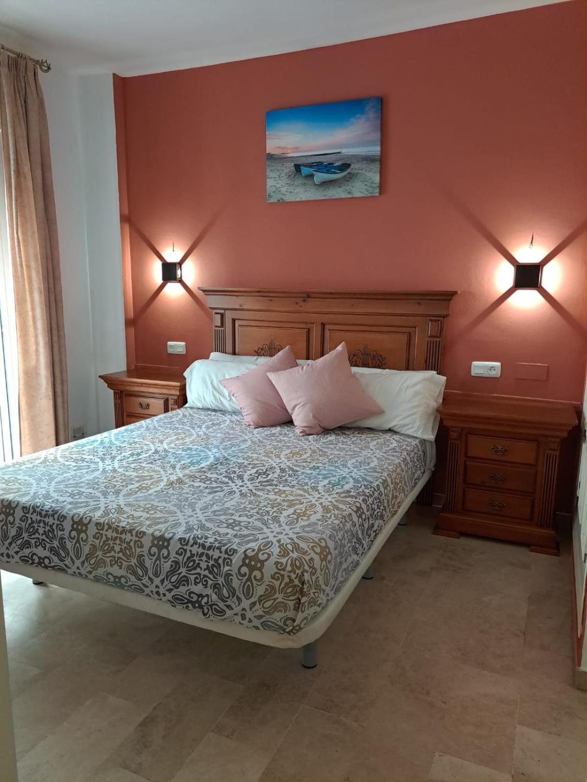 Hostal Montys Nerja Exteriör bild