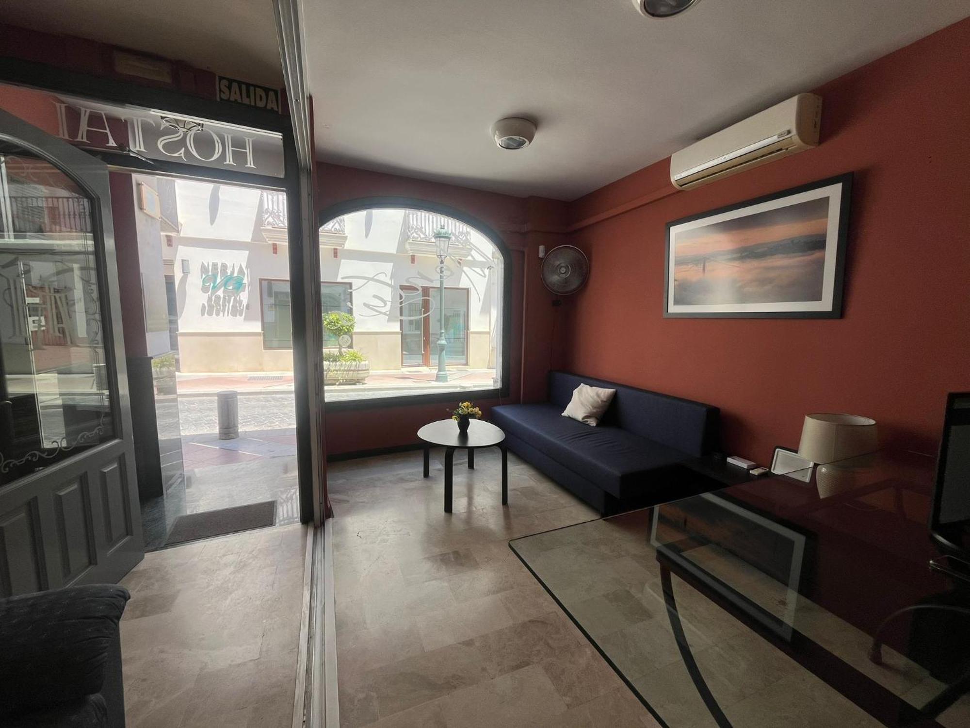 Hostal Montys Nerja Exteriör bild